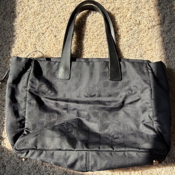 Chanel New Travel Line Tote MM Bag Nylon Jacquard Leather Black - Picture 5 of 16